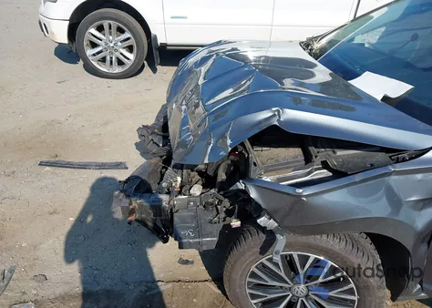 2019 Volkswagen Jetta 1.4T R-Line/1.4T S/1.4T Se from USA, damaged, VIN 3VWC57BU5KM009202